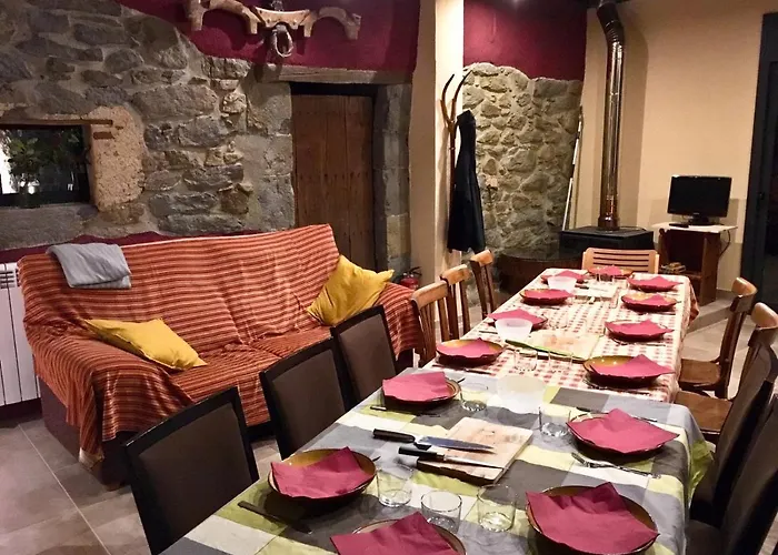 Poca Roba * Sant Pere de Torello